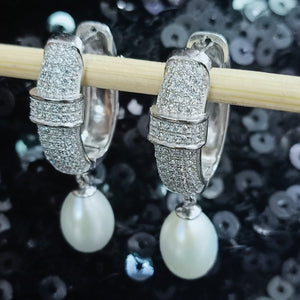 Sterling silver jewelry, fine jewelry, high jewelry, gemstone jewelry, wholesale silver jewelry, 925 silver jewelry, Sterling silver jewelry supplier, silver earrings